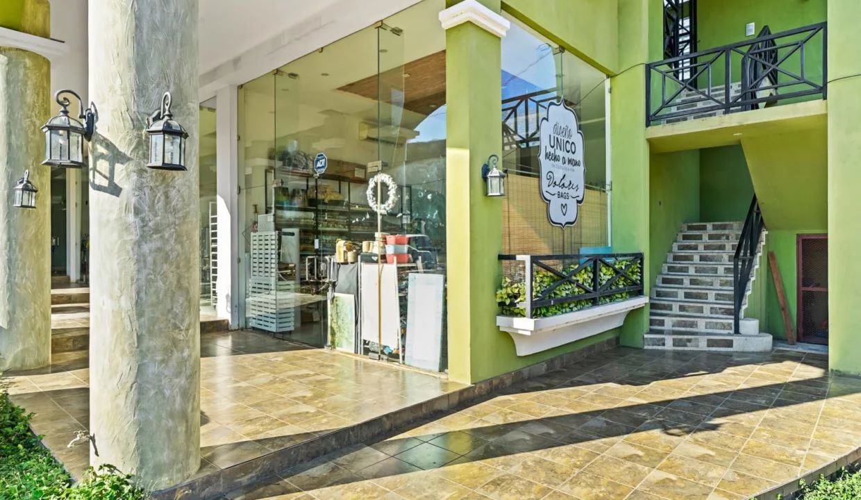 Commercial Center leading to Booming Playa Tamarindo - 1