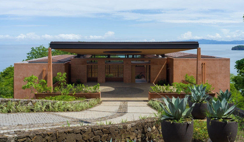 Main entrance of Casa Las Olas Four Seasons