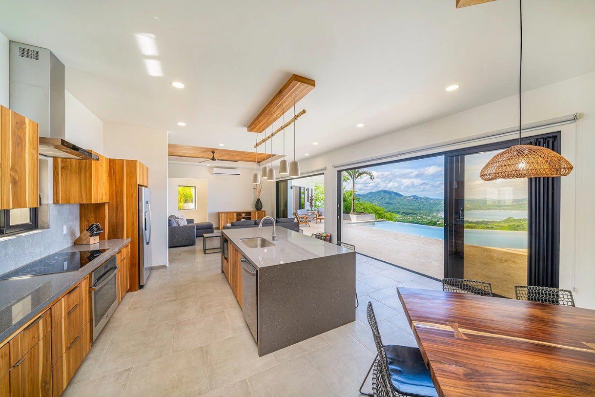 luxury home in tamarindo