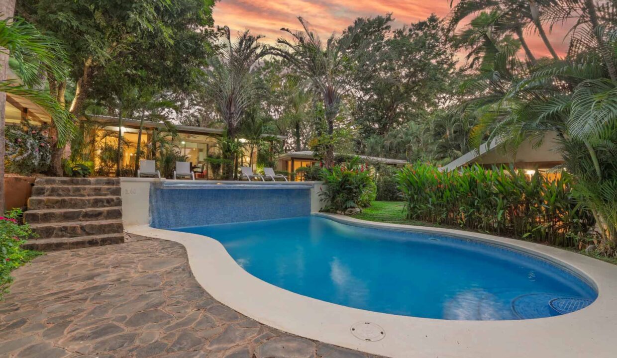 The-Breeze-Tamarindo-1