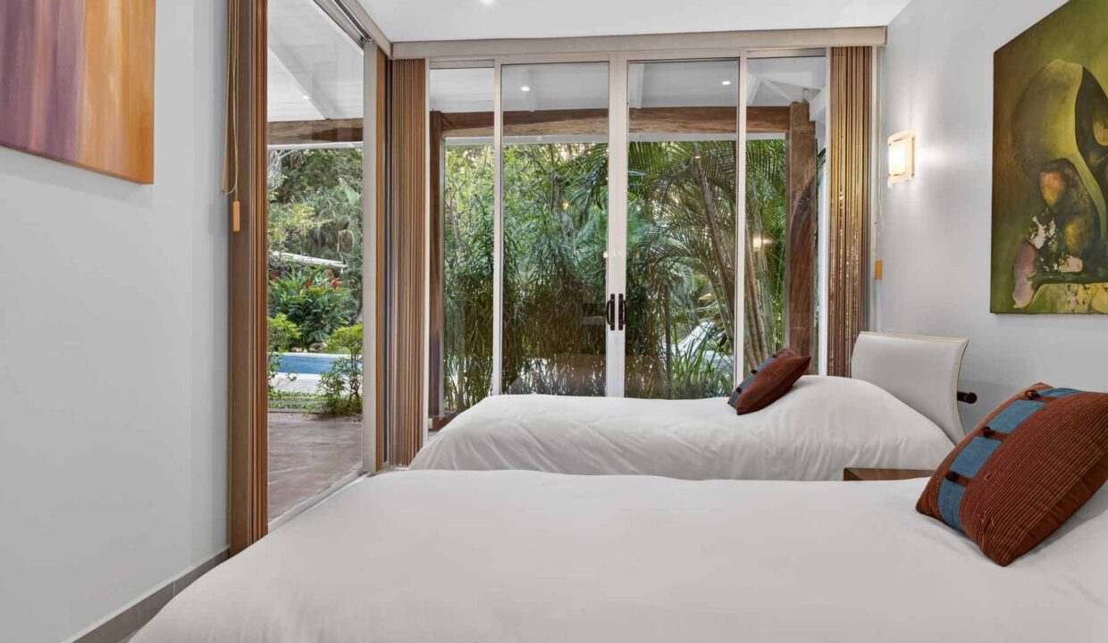 The-Breeze-Tamarindo-6