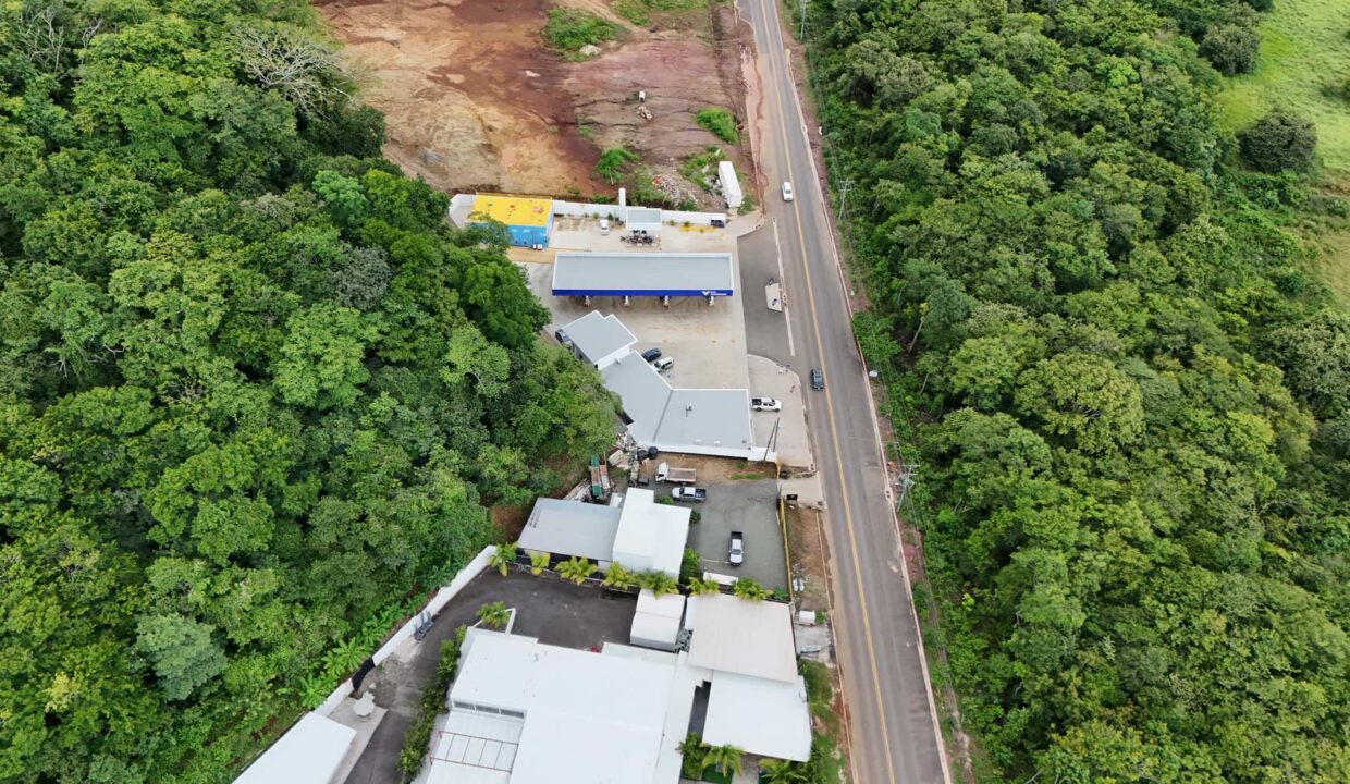 Commercial Huacas 2
