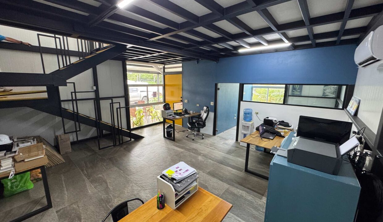 Commercial Huacas 4