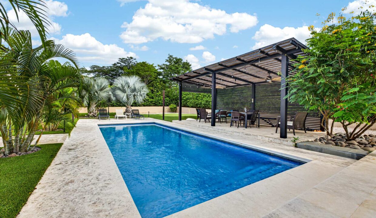 Casa Pochote LB7 10