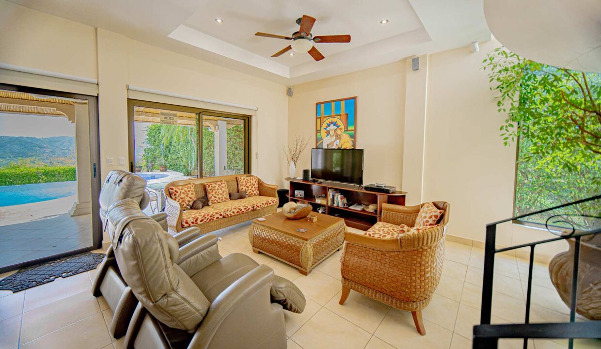 Los-Altos-del-Cacique-House-10-15