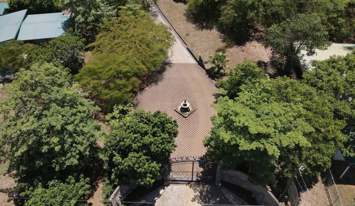Alta-Vista-Commercial-5